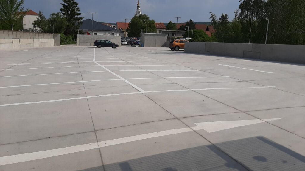 parkovací dům Ivančice